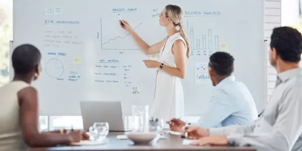 Mieux mesurer pour mieux agir : Comment piloter, organiser et évaluer l'action municipale pour une décision publique plus efficace ?